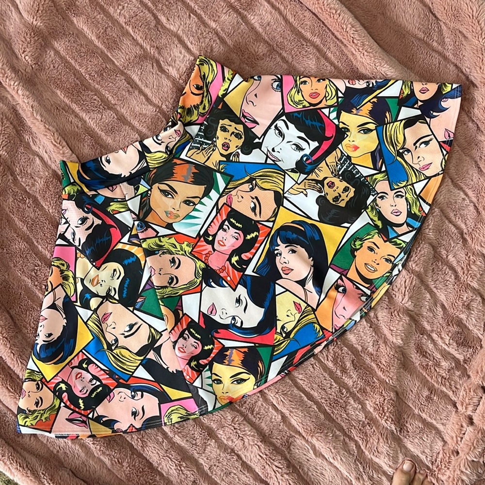 Fun skater skirt size m pop art